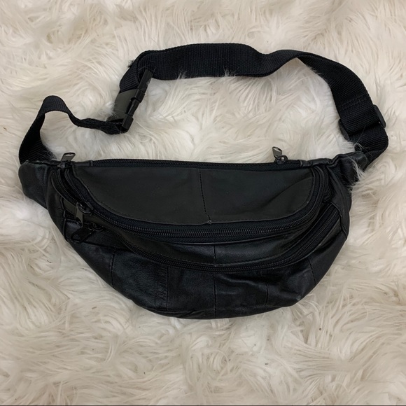 Vintage Handbags - Vintage 90s leather Fanny pack/ bum bag